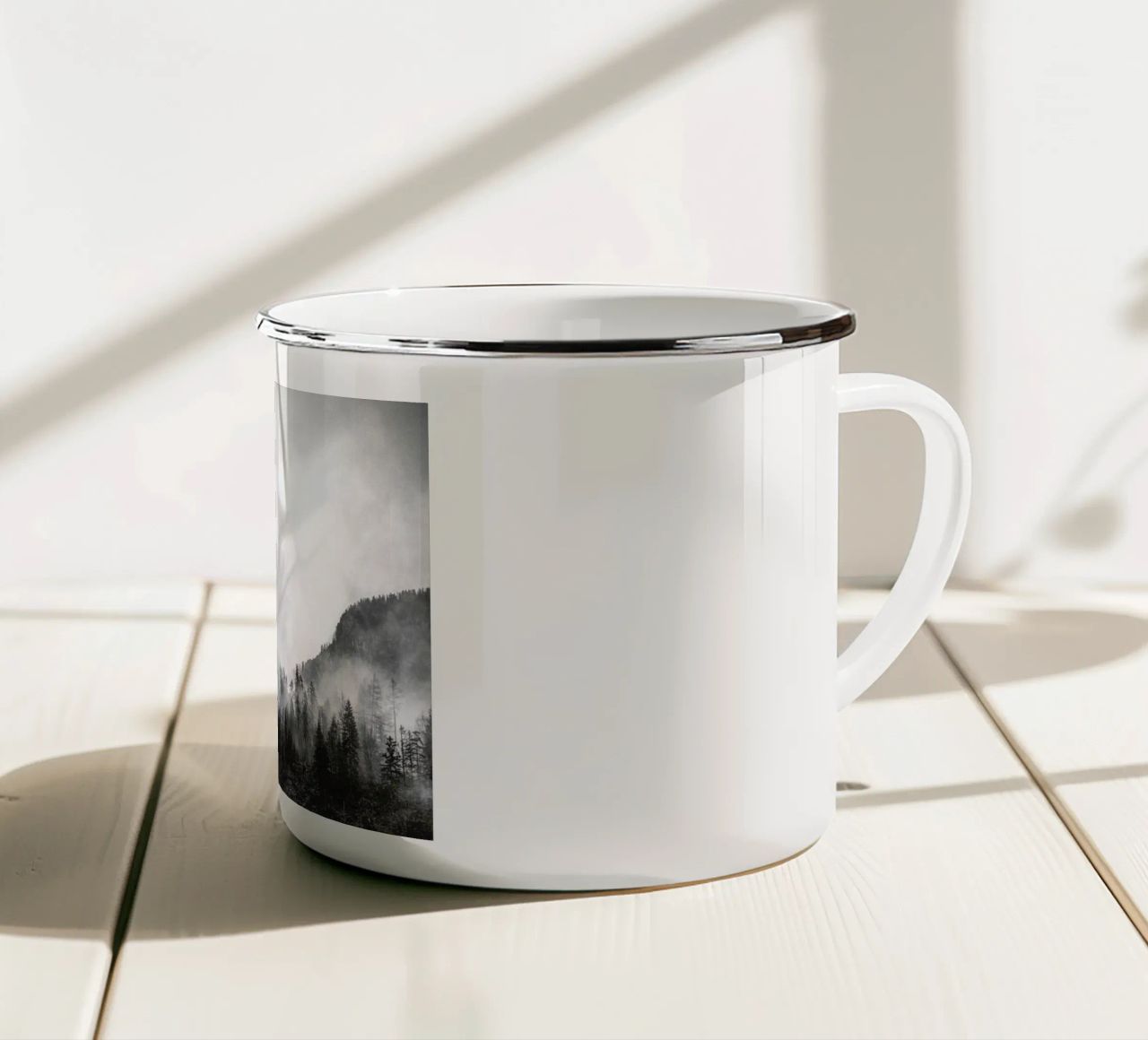 Moody Clouds 4 tazza in smalto da Nur Mut