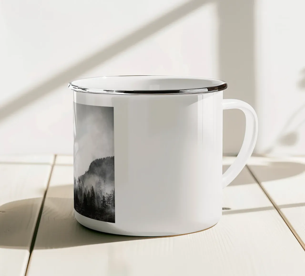 Moody Clouds 4 Emaille Tasse von Nur Mut