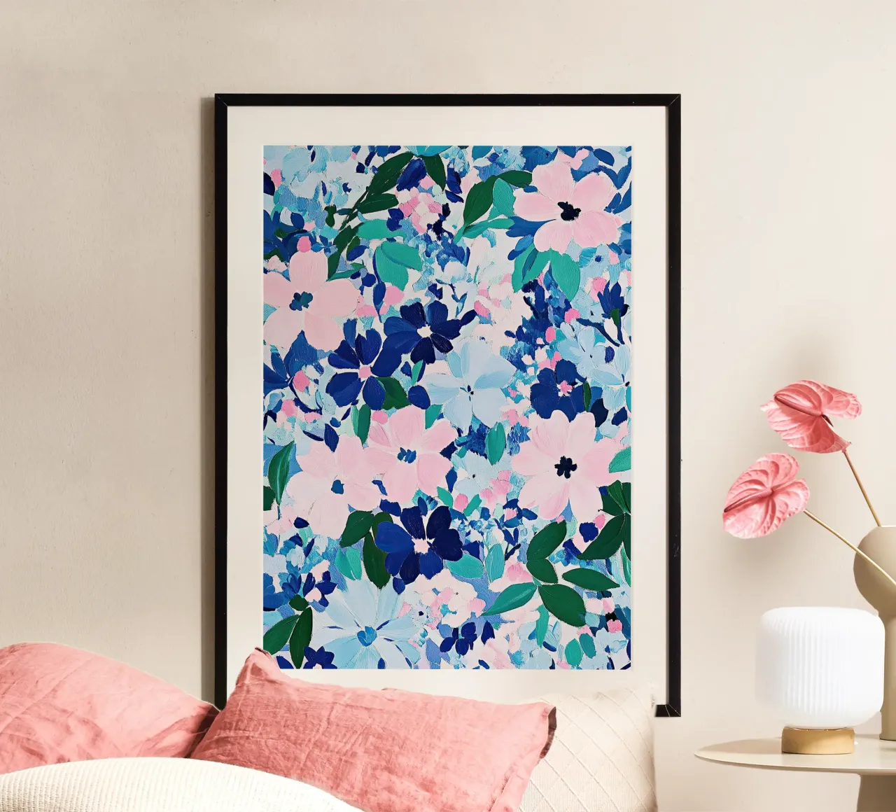 Floreale rosa blu fiori pastello di ispirazione matissiana astratta poster con telaio in alluminio da Nikis Art Studio
