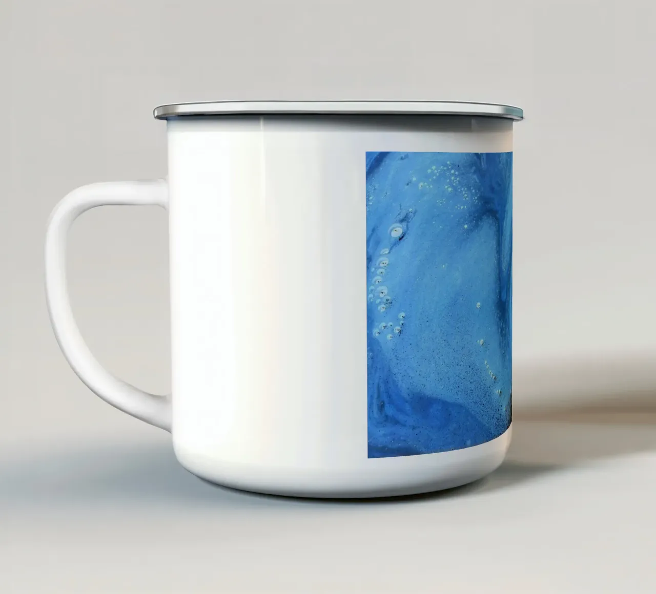 Blu tazza in smalto da Massimo Frascogna