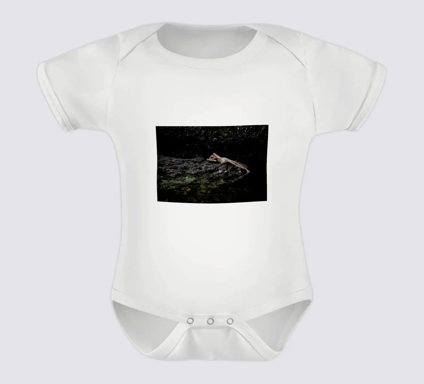 Embodiment body bébé de Matevž Kosterov