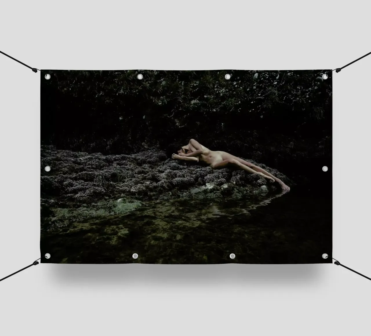 Embodiment telo in pvc da Matevž Kosterov