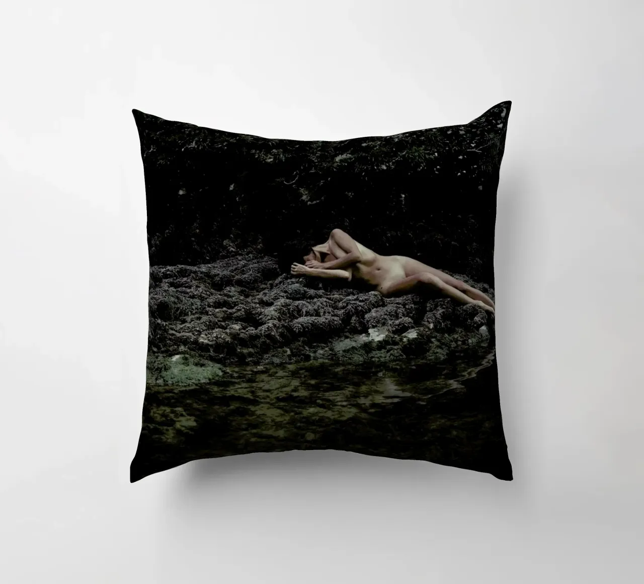 Embodiment cuscino da Matevž Kosterov