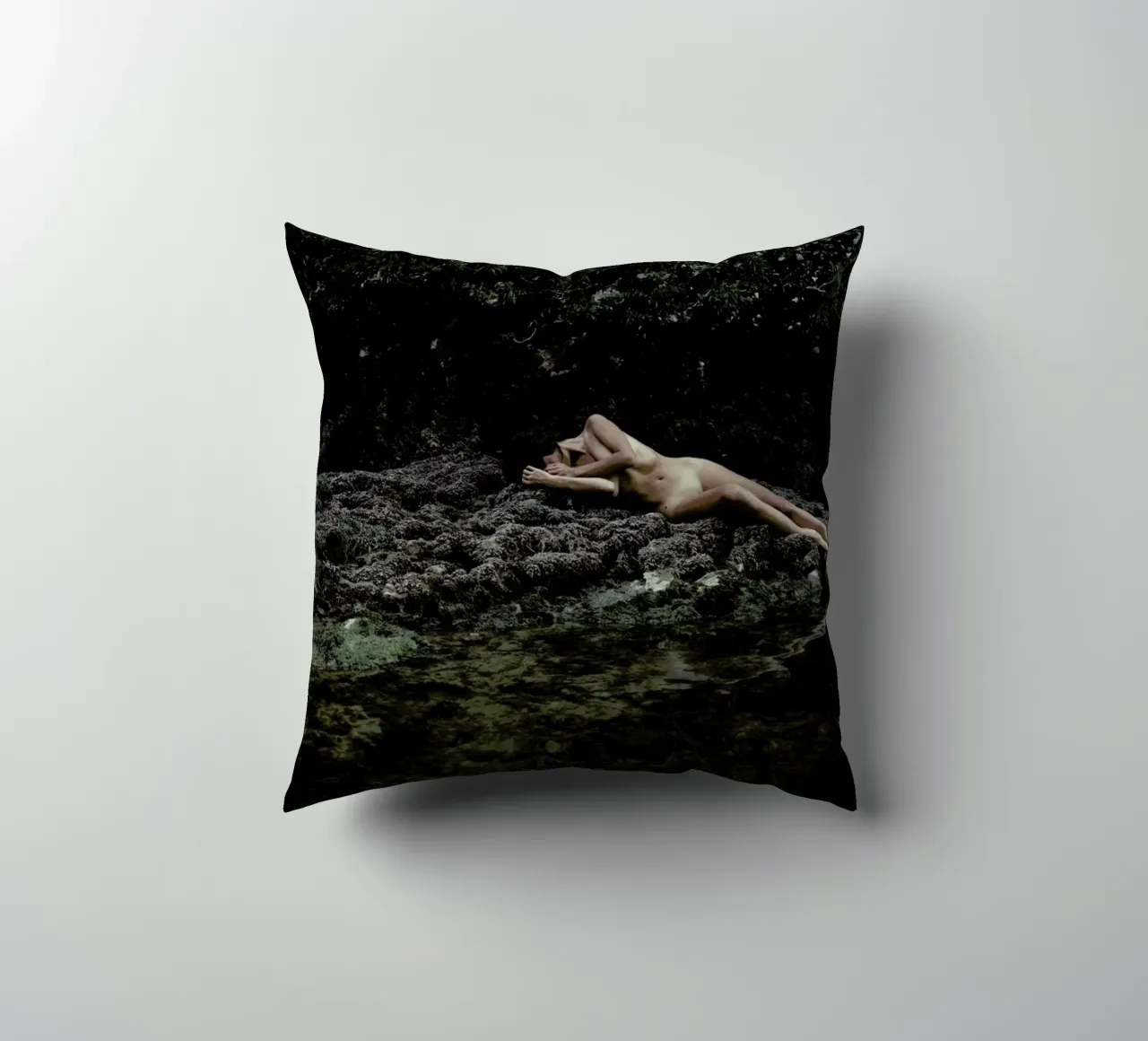 Embodiment cuscino da Matevž Kosterov