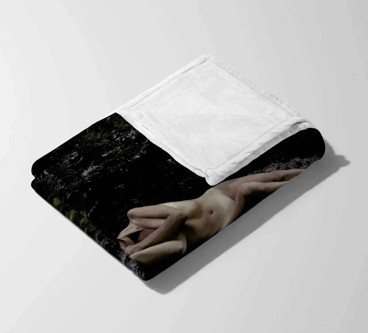 Embodiment coperta in pile da Matevž Kosterov