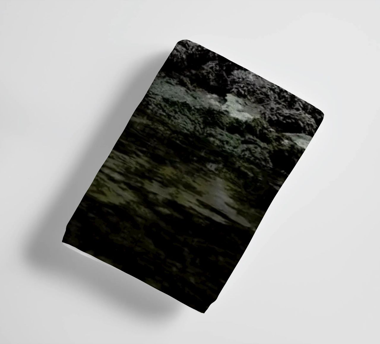 Embodiment asciugamano da bagno da Matevž Kosterov