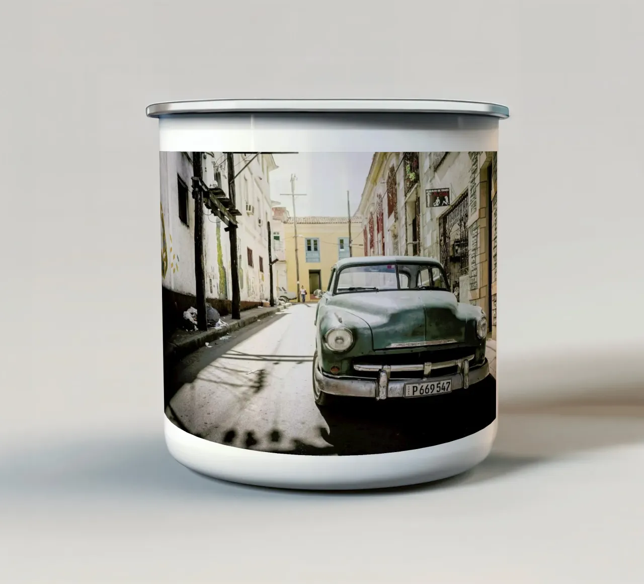 Classic Cuban Ride tazza in smalto da Philipp Reinhard