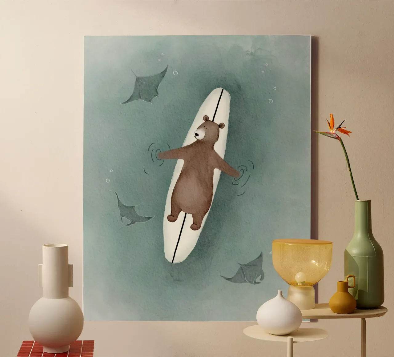 Beer Surfplank & Mantarog Oceaandecoratie canvas met Baklijst van Urchin Bay Art
