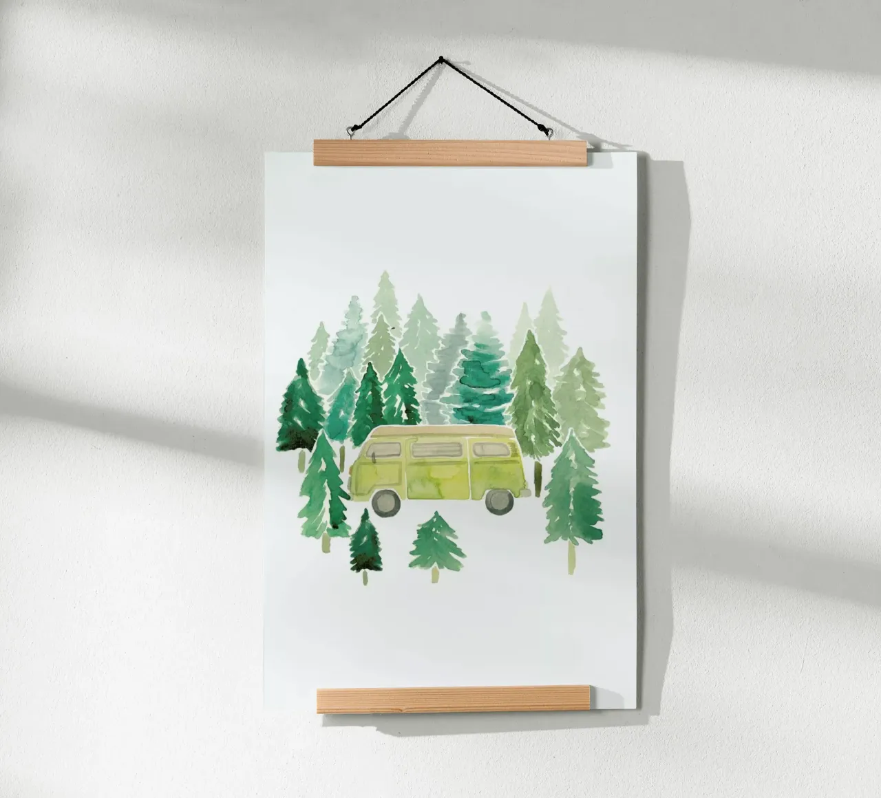 Adventure Van Woods poster con telaio in alluminio da Farina Kuklinski