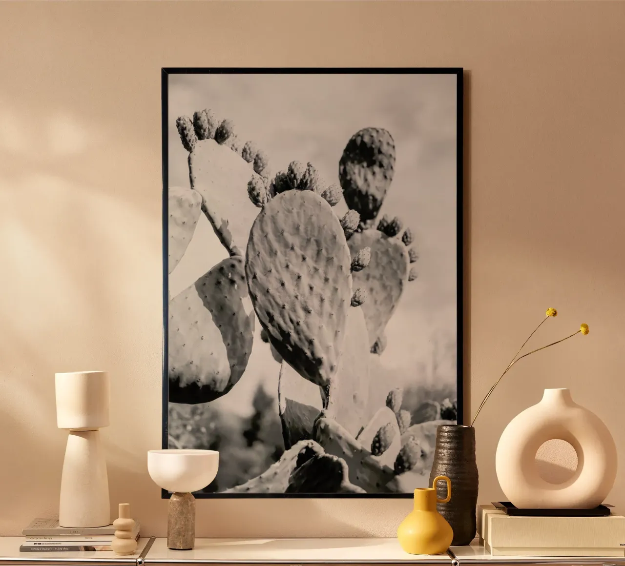 Cacti Cowboy 1 poster con telaio in legno da Shot By Clint
