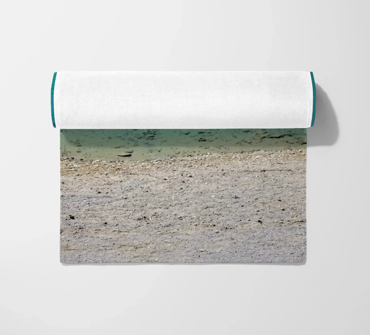 Glasklar beach towel by Jan Luzar