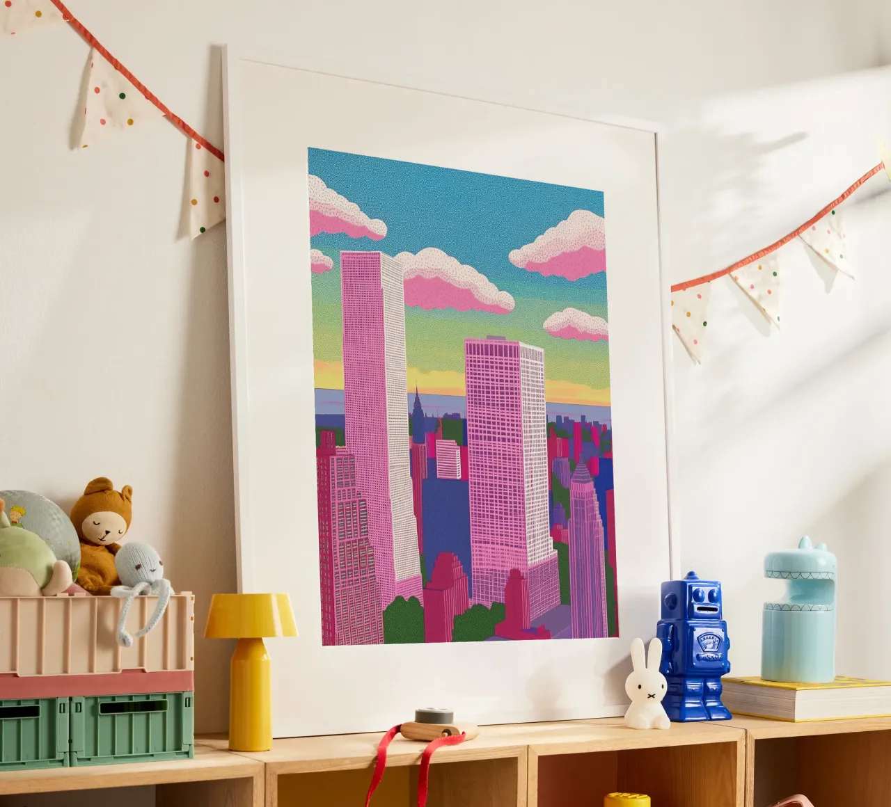 New York come skyline della città: Poster pop art colorato e audace poster con telaio in plastica da Kaji