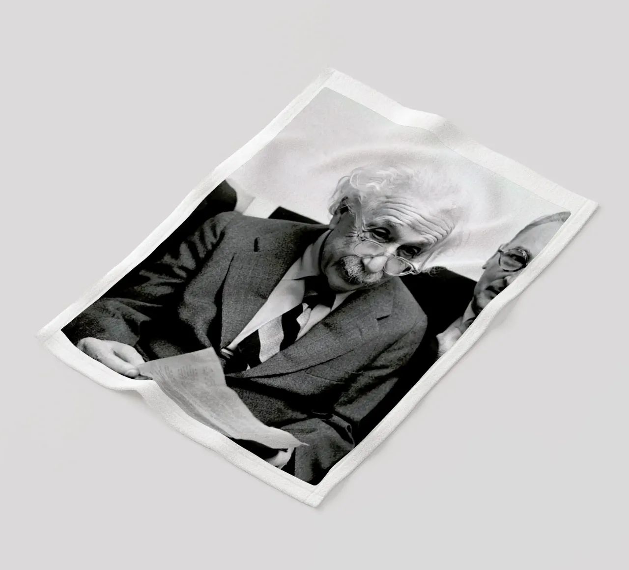 Albert Einstein coperta in pile da Gallery Print and Art Limited
