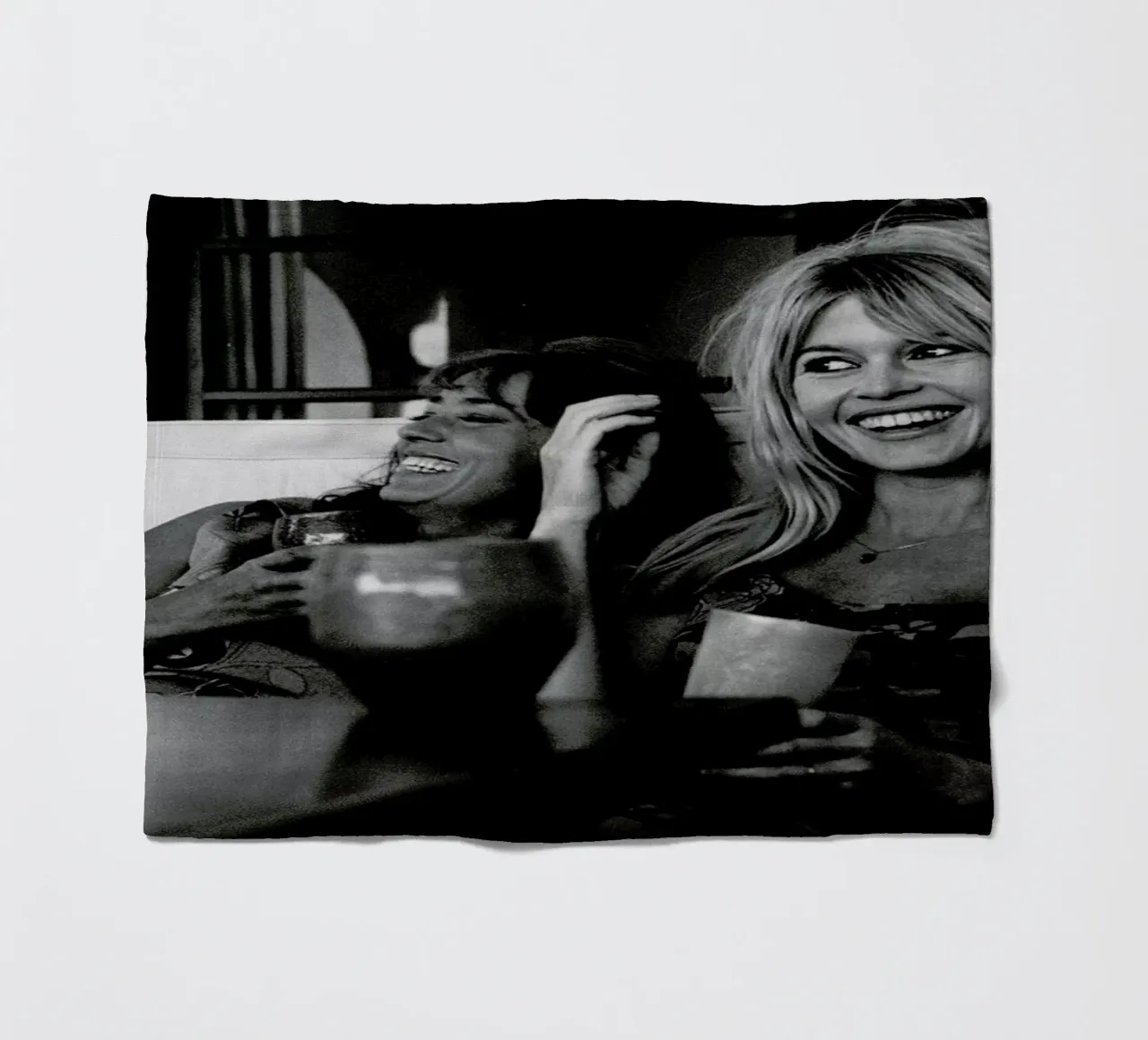 Brigitte Bardot Smiling coperta in pile da Gallery Print and Art Limited