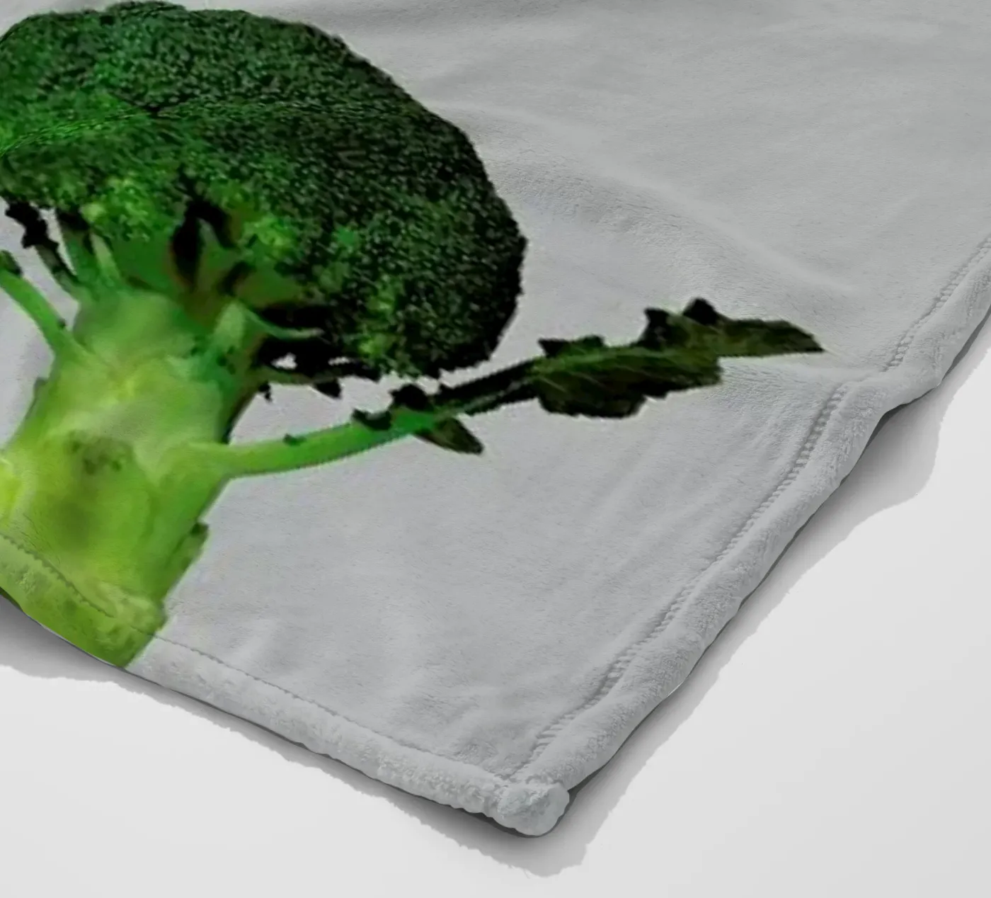 Arguing Broccolis Fleecedecke von Lemon-apes