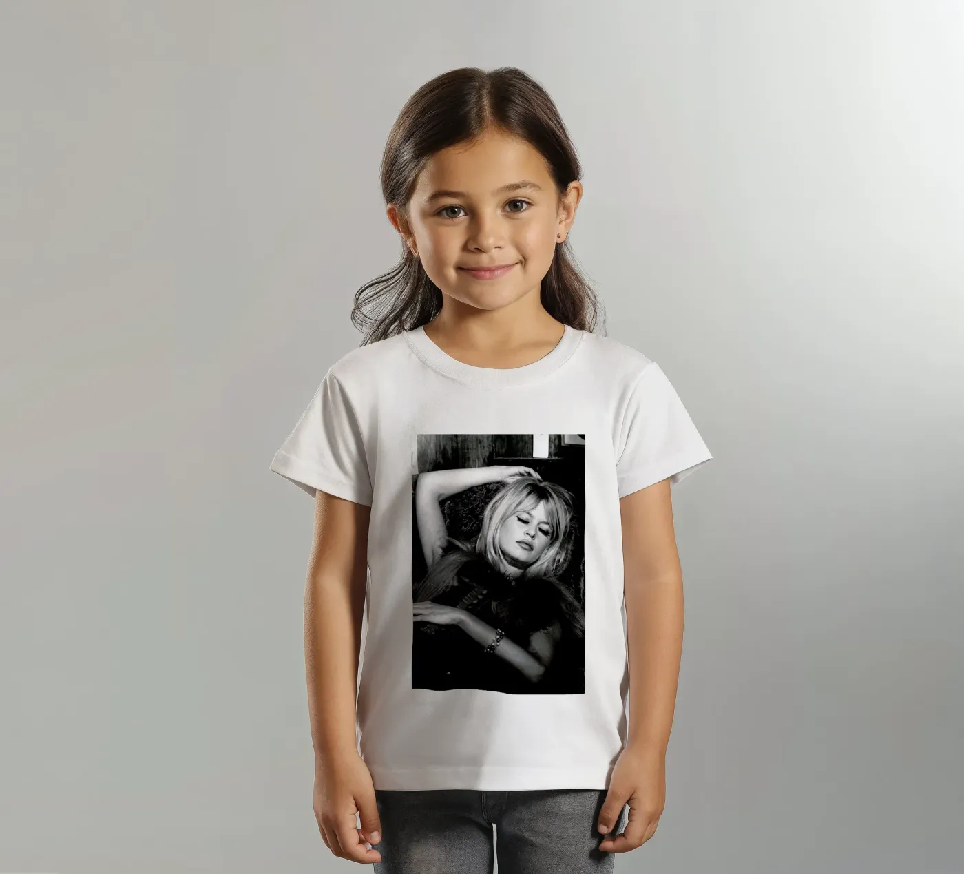 Brigitte Bardot 2 t-shirt bambini da Gallery Print and Art Limited
