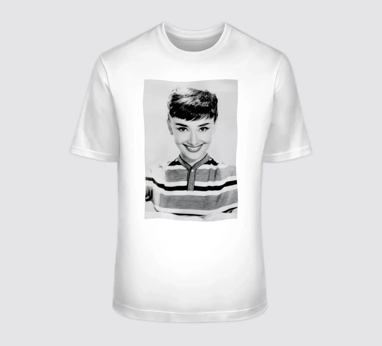 Audrey Hepburn 2 t-shirt da Gallery Print and Art Limited