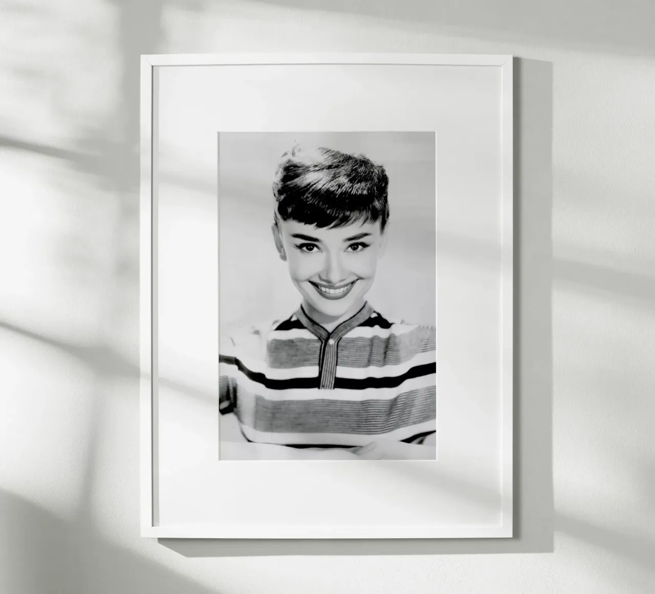 Audrey Hepburn 2 carta hahnemühle da Gallery Print and Art Limited