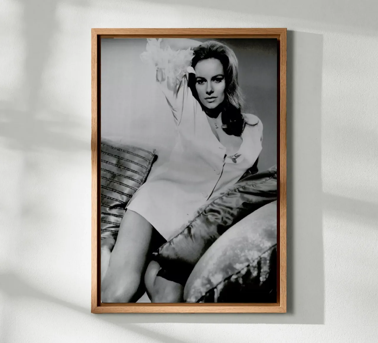 Luciana Paluzzi alluminio dibond da Gallery Print and Art Limited