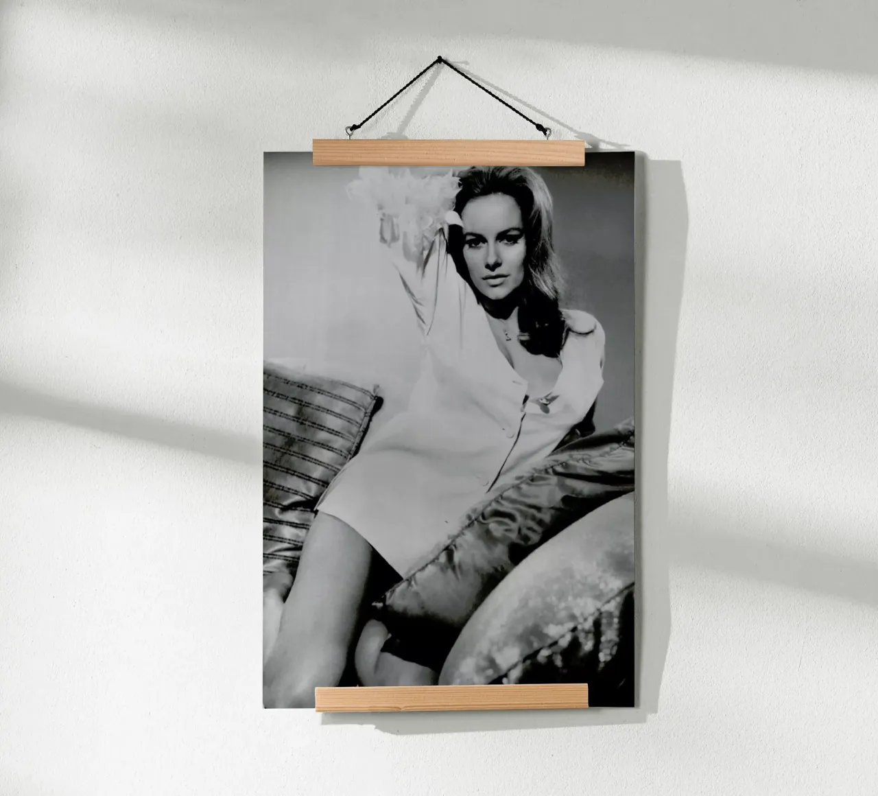 Luciana Paluzzi carta hahnemühle da Gallery Print and Art Limited
