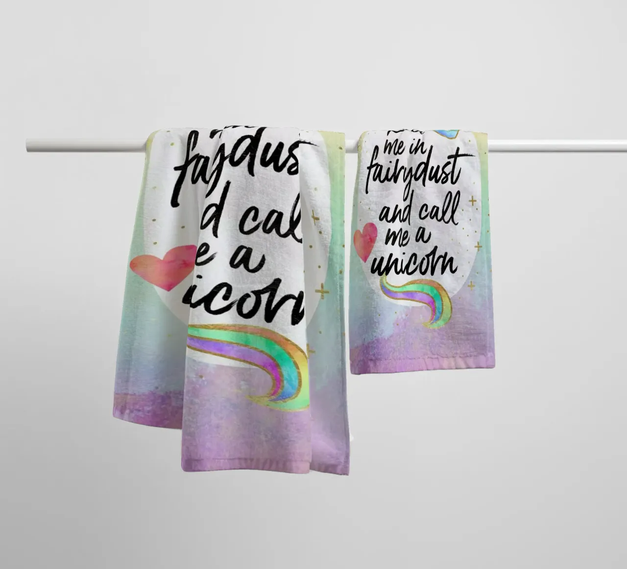 Roll Me in Fairydust badhanddoek van Elisabeth Fredriksson