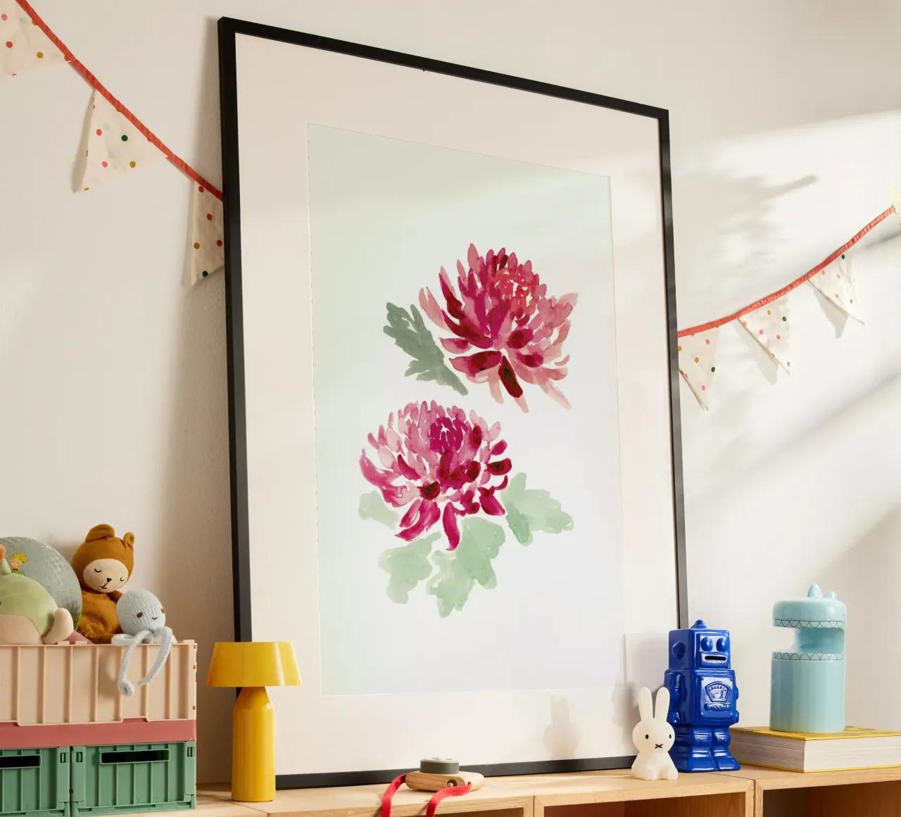 Chrysanthemum poster con telaio in legno da Farina Kuklinski