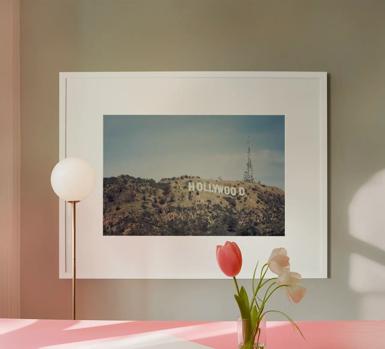 Hollywood poster con telaio in plastica da Catherine McDonald