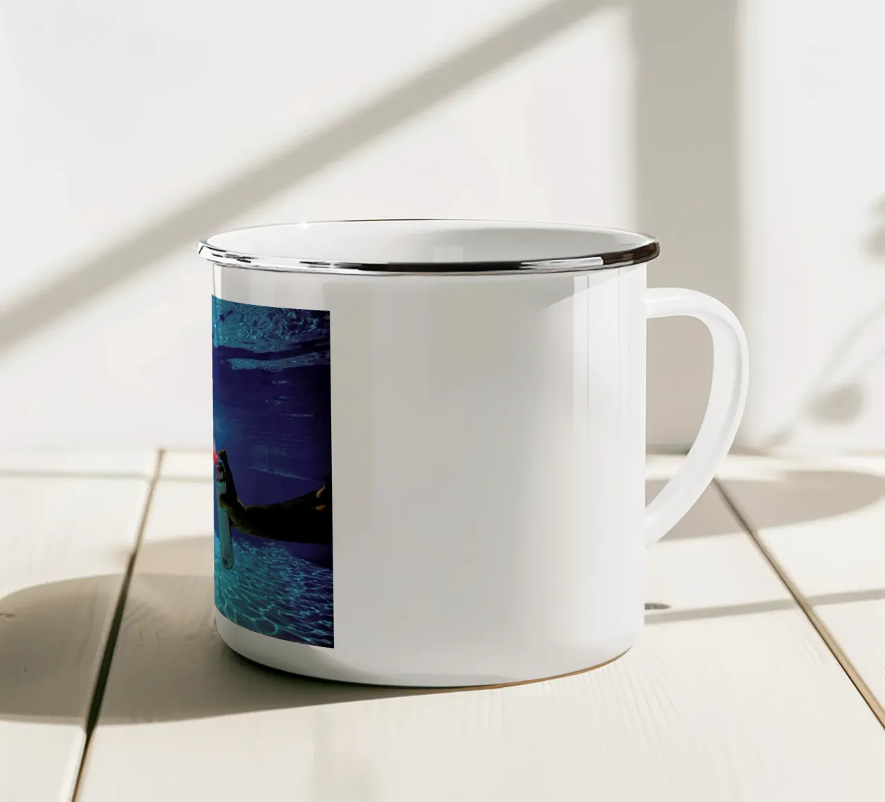 Red Spray tazza in smalto da James Cooper