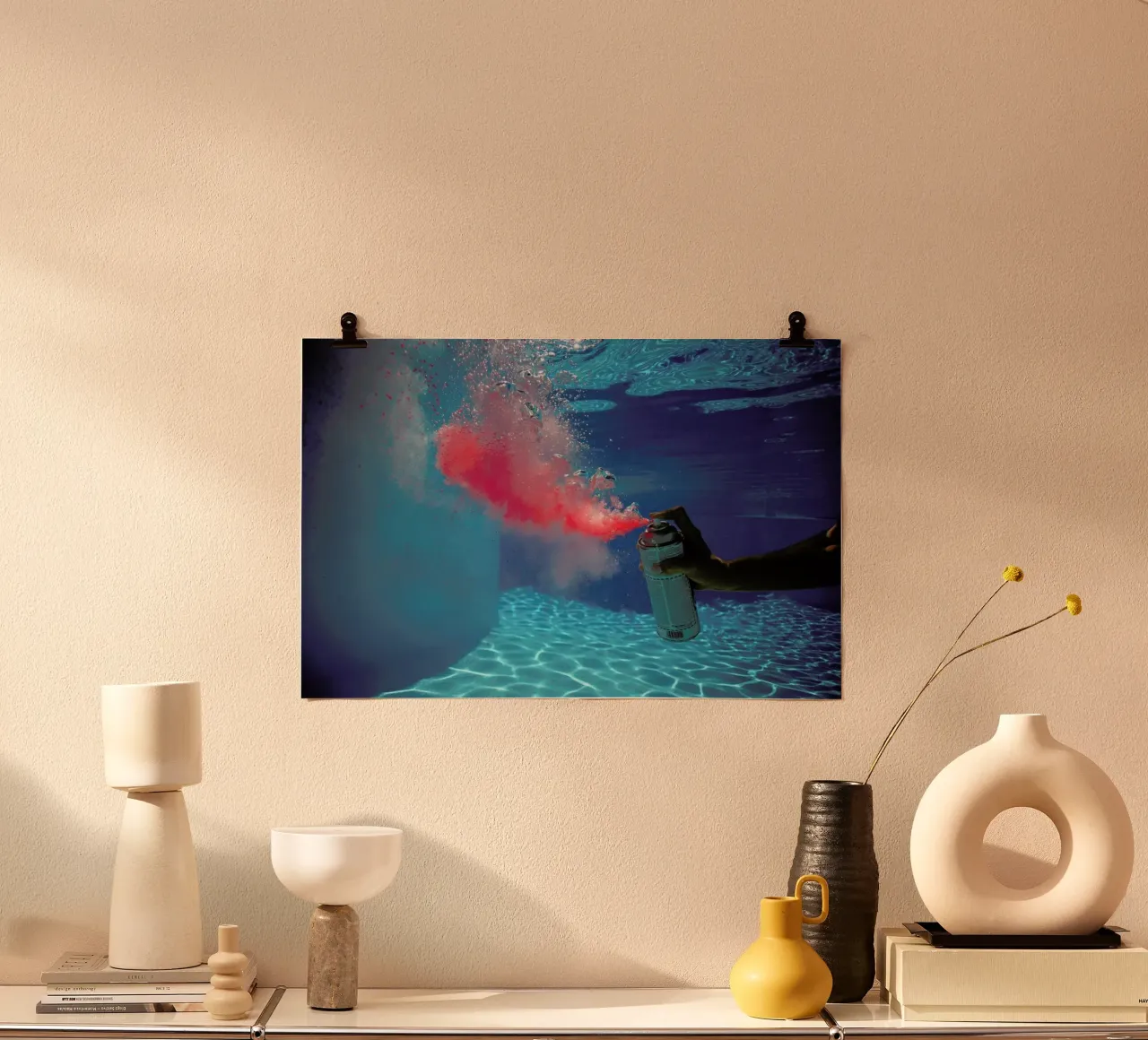 Red Spray poster da James Cooper