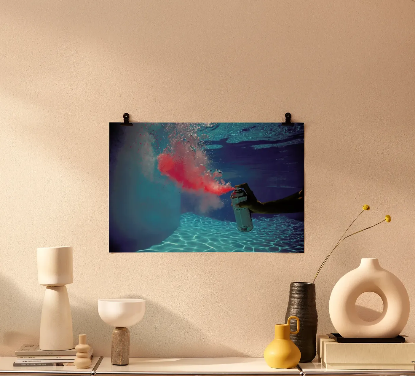 Red Spray poster da James Cooper