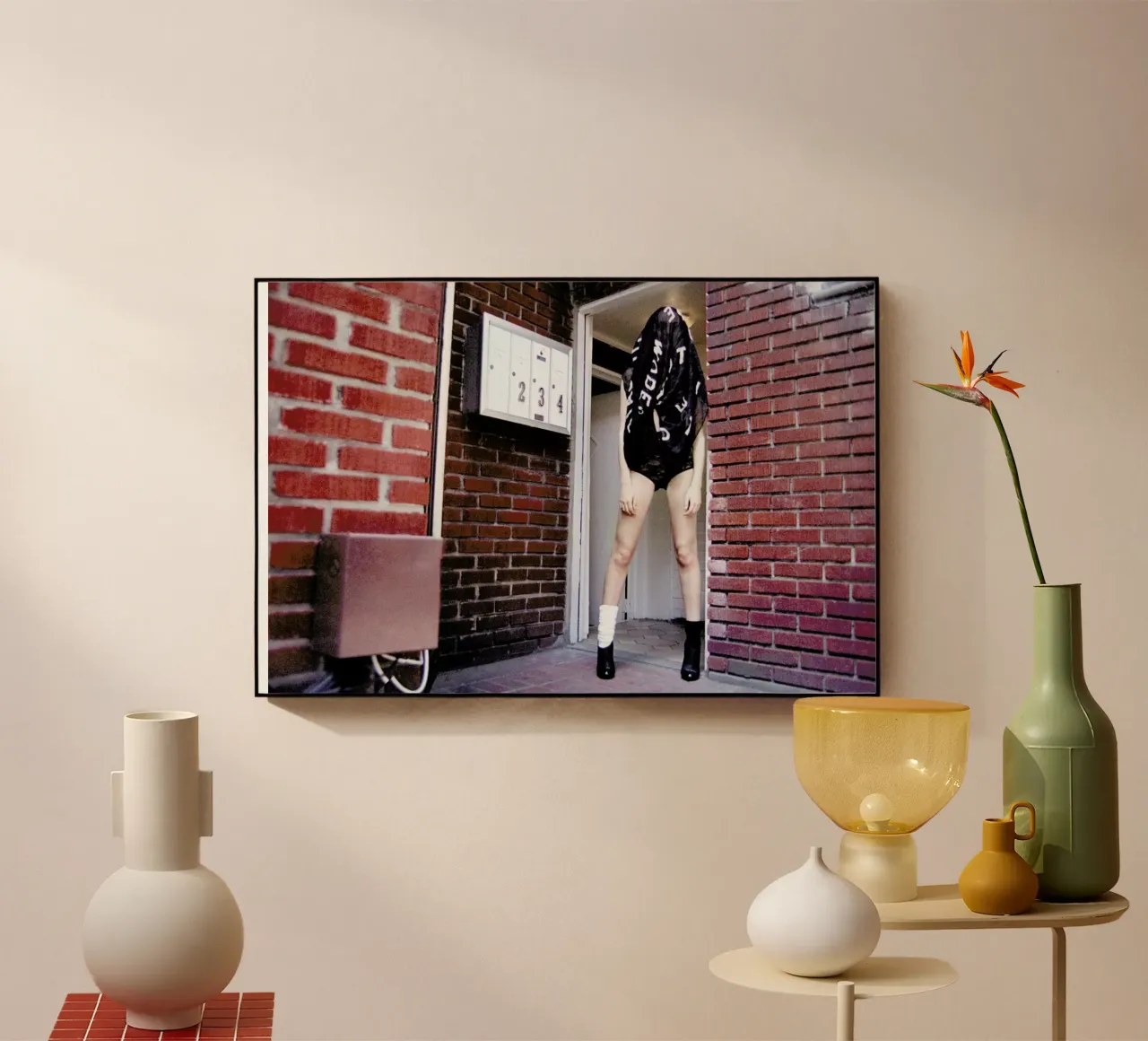 Covered up plexiglass da Aysha Banos