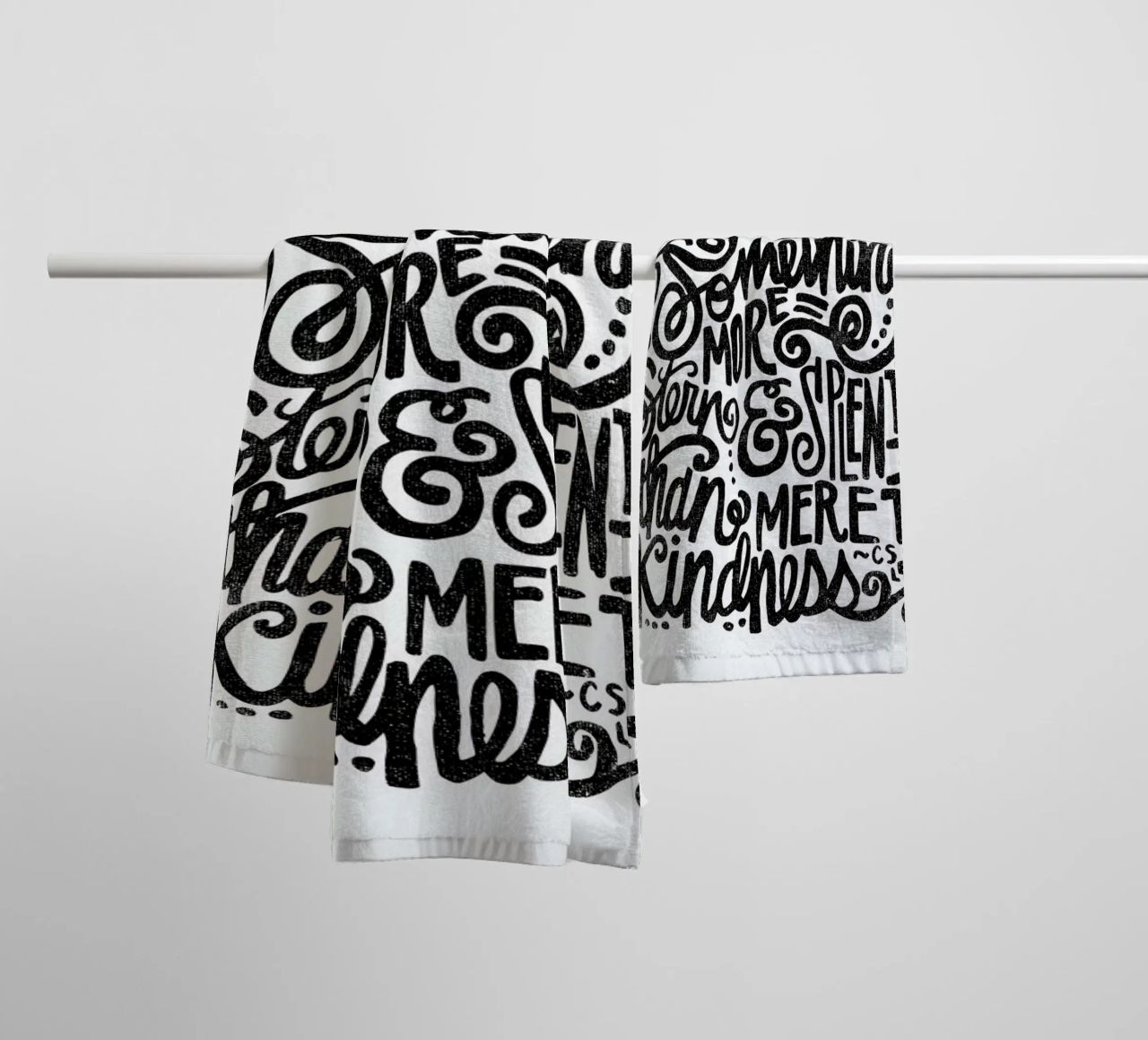 more stern and splendid asciugamano da bagno da Matthew Taylor Wilson