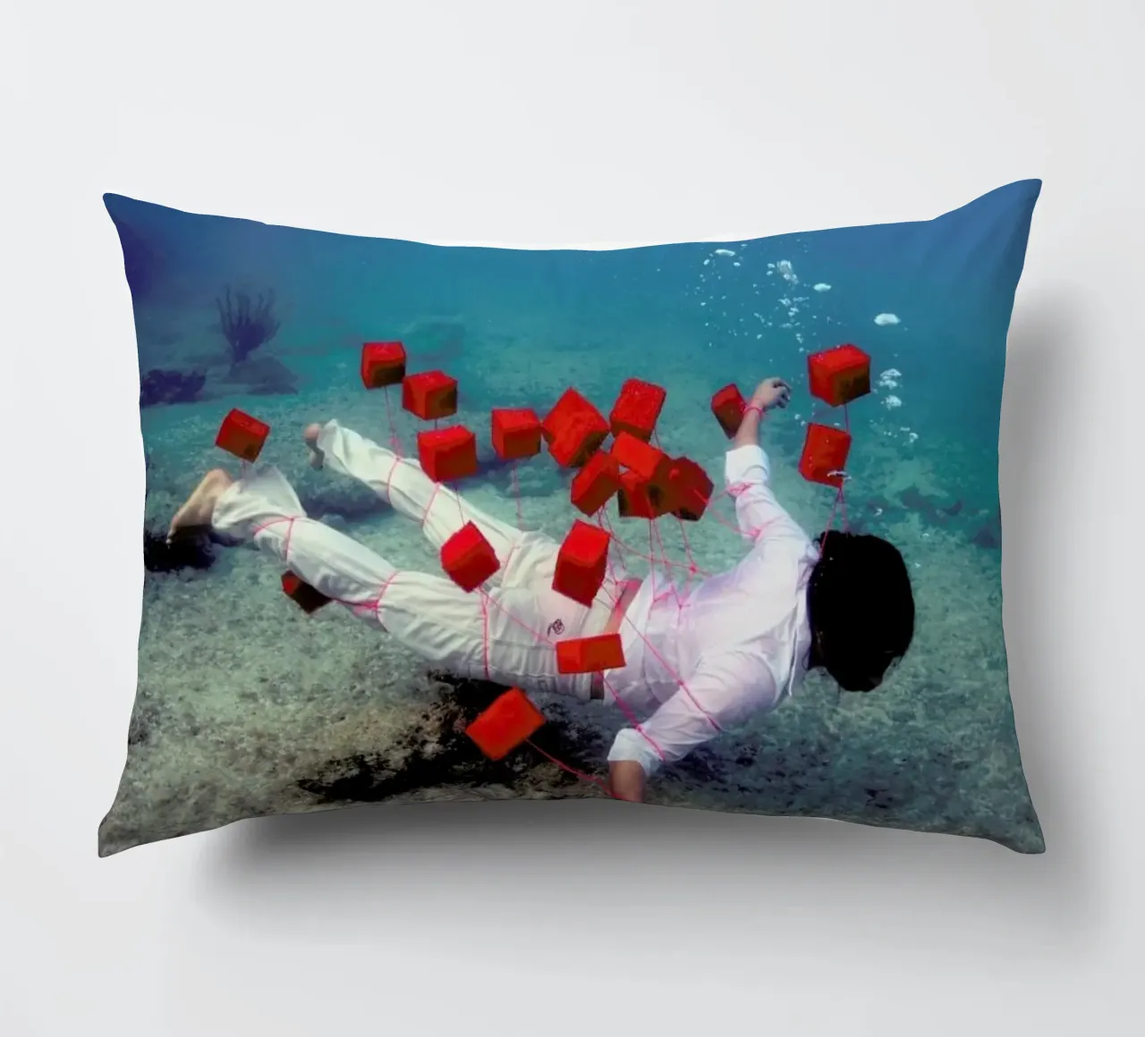 Red Squares cuscino da James Cooper