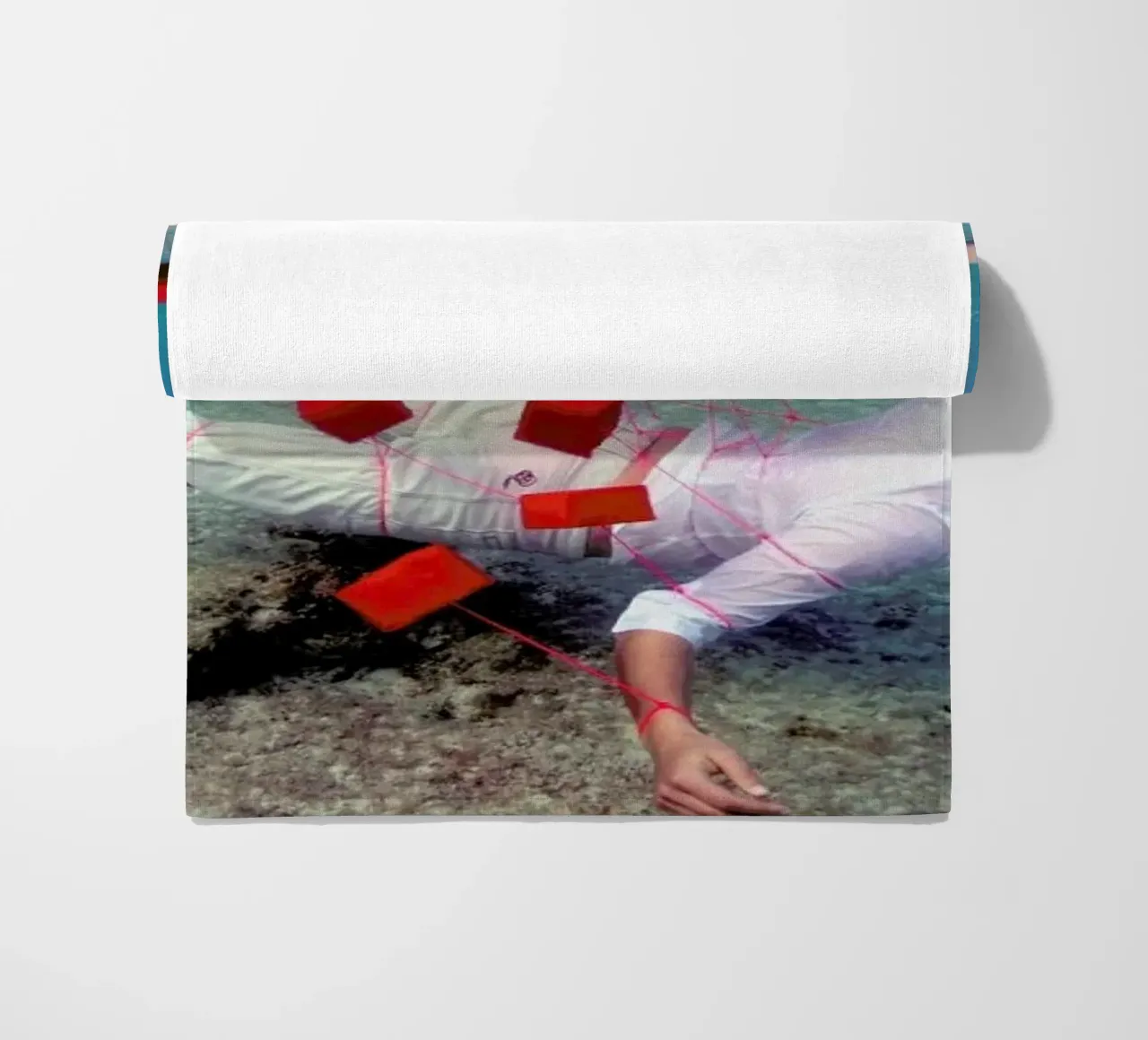 Red Squares telo mare da James Cooper