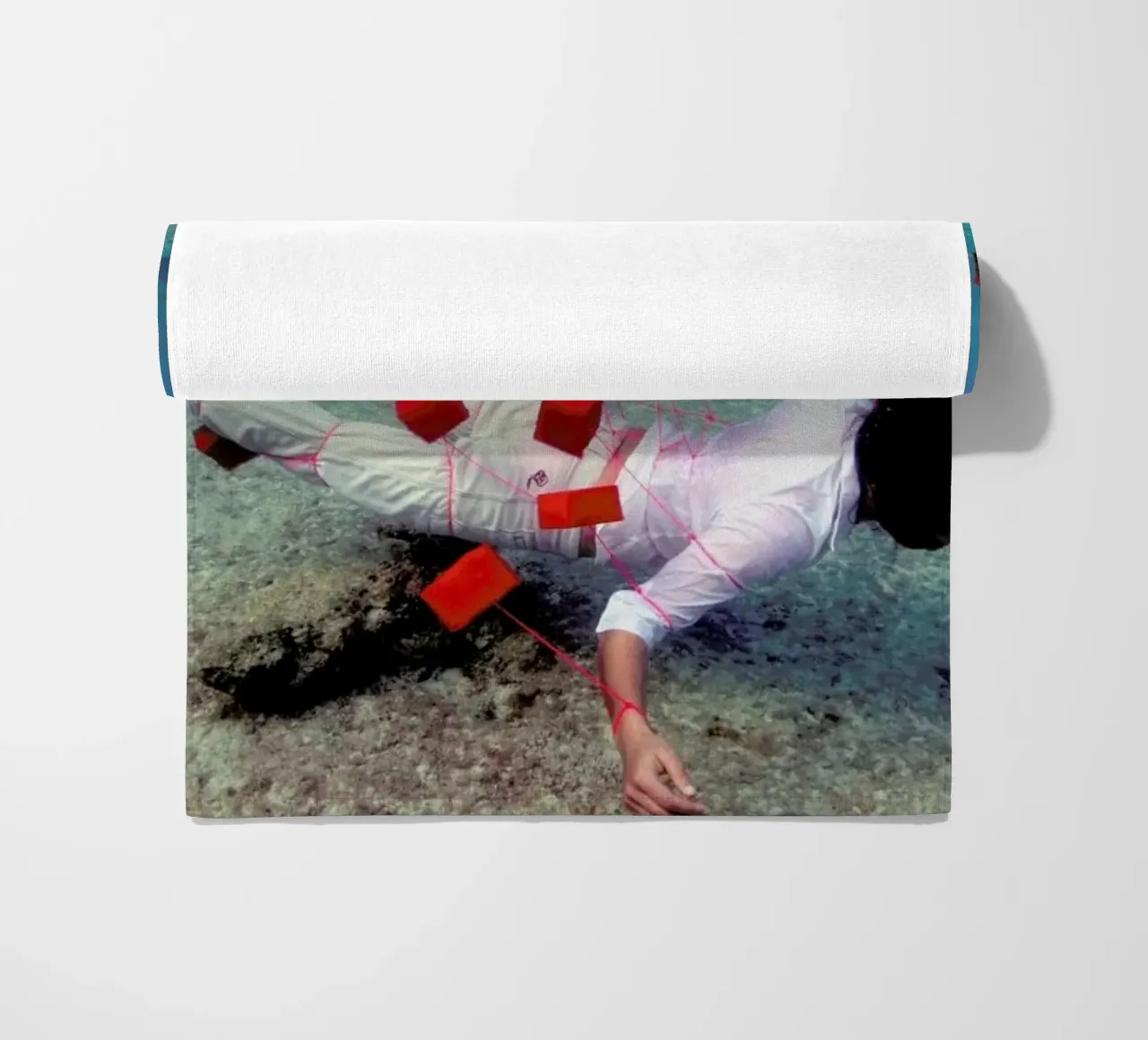 Red Squares telo mare da James Cooper