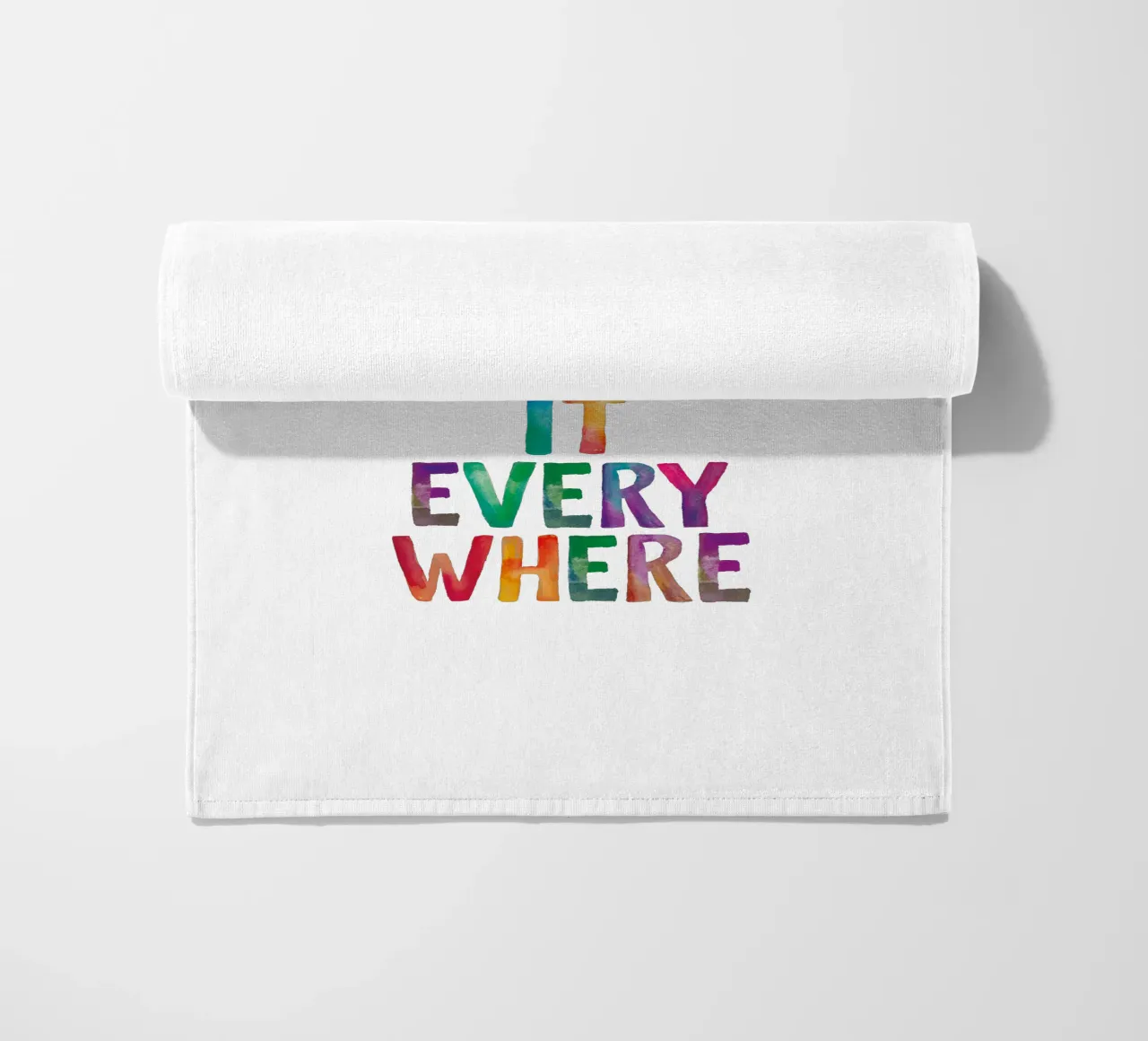 La gentilezza è gratuita, cospargetela ovunque Regenbogen Design telo mare da THE MOTIVATED TYPE