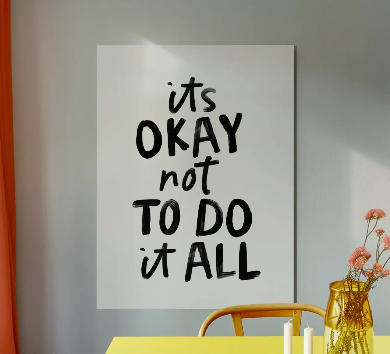 Va bene non fare tutto in bianco e nero tipografico alluminio dibond da THE MOTIVATED TYPE