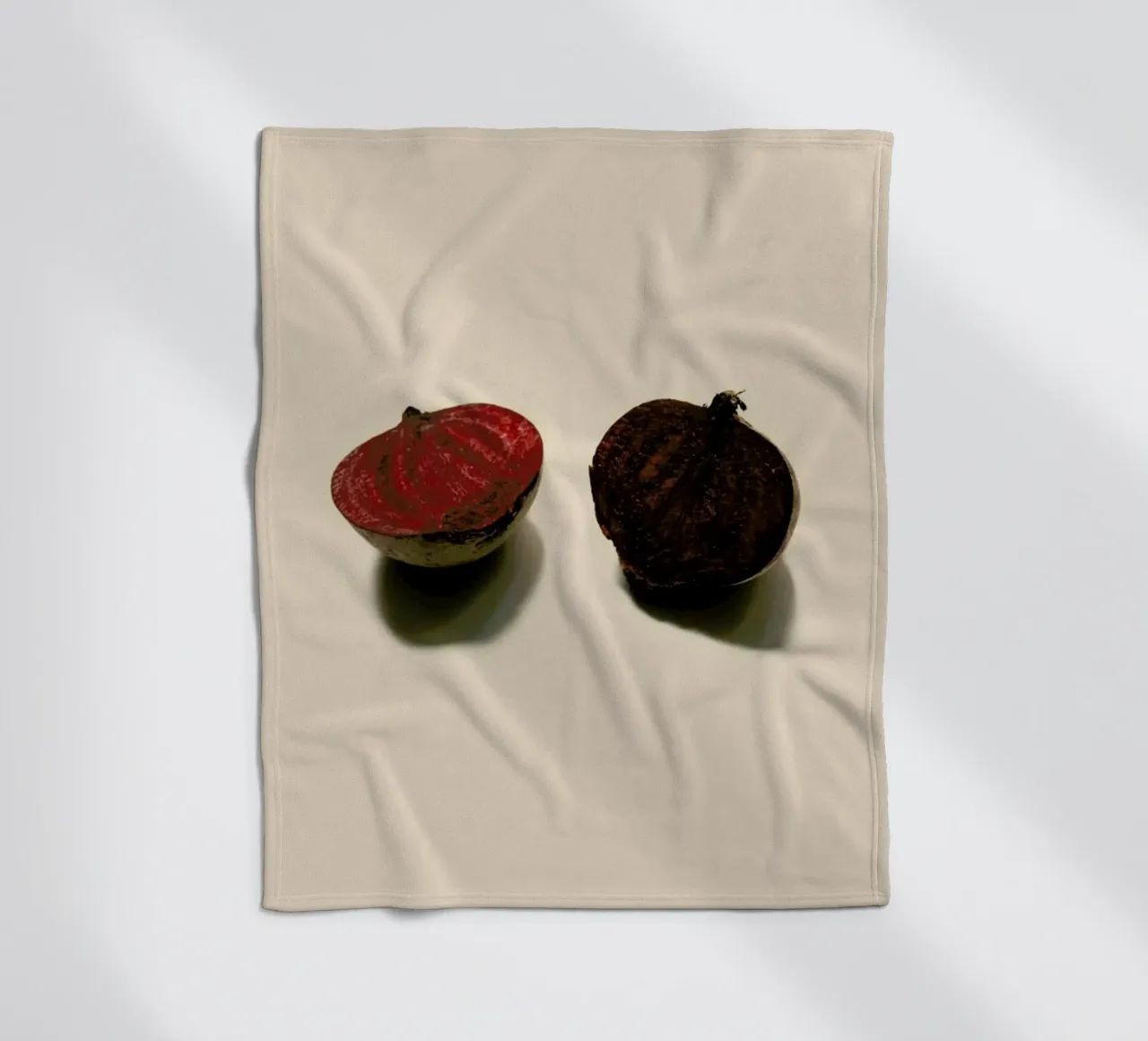 Red Beetroots coperta in pile da Elena Veronese