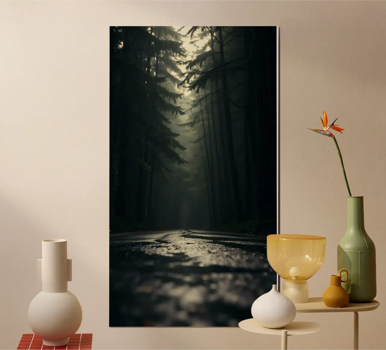 Chemin forestier brumeux avec une lumière douce filtrant à travers les grands arbres poster de DesignDoodle