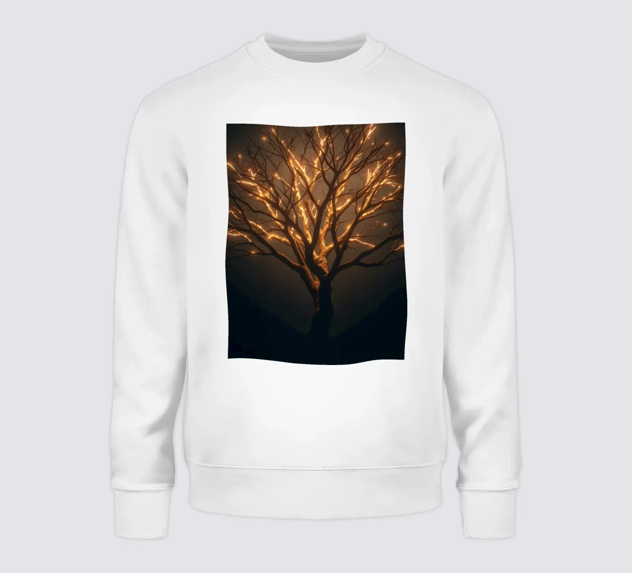 Hell beleuchtete Baumzweige schaffen eine fesselnde Abstraktion Sweatshirt von DesignDoodle