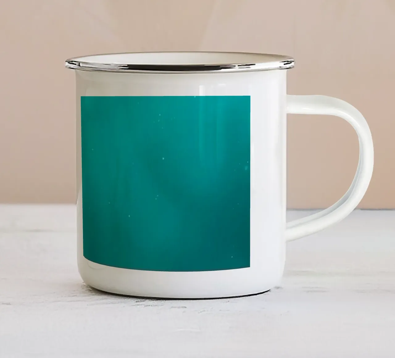 Sfondo astratto turchese che crea un'atmosfera serena tazza in smalto da DesignDoodle
