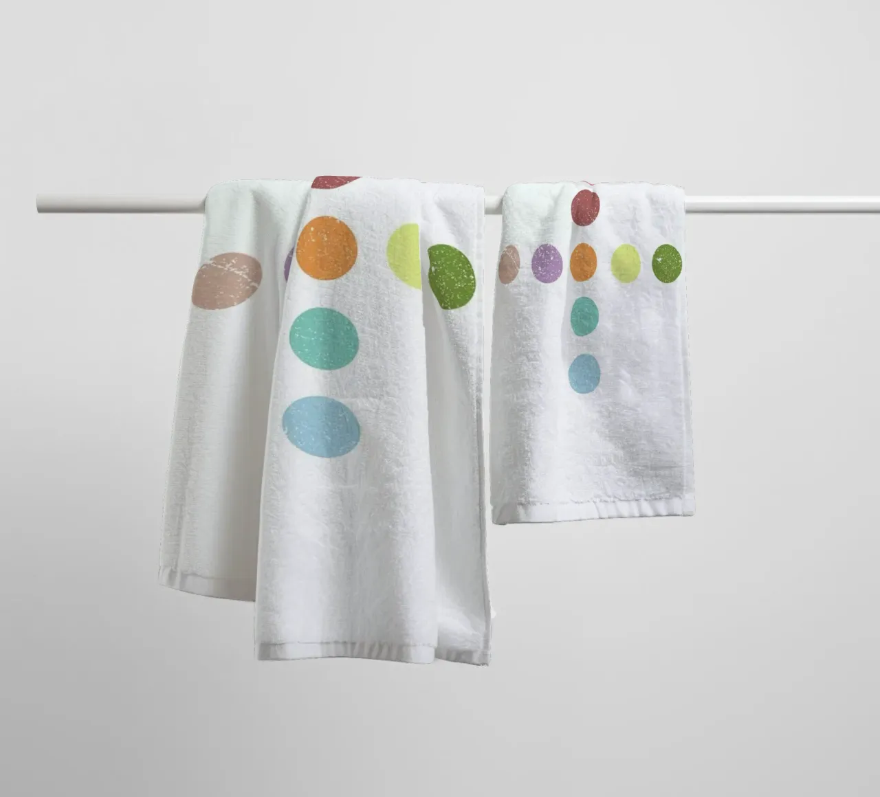 Color Dots Cross asciugamano da bagno da LeDieg