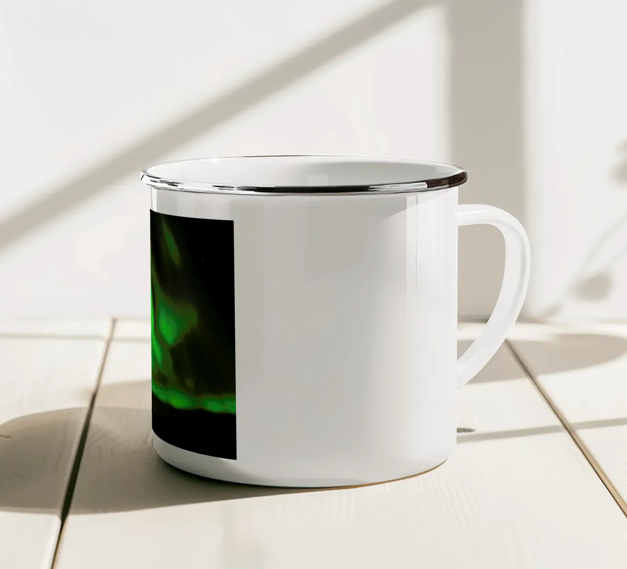 The Northern Lights 07 tazza in smalto da Nur Mut