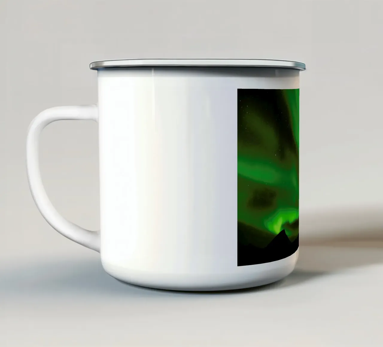 The Northern Lights 07 tazza in smalto da Nur Mut