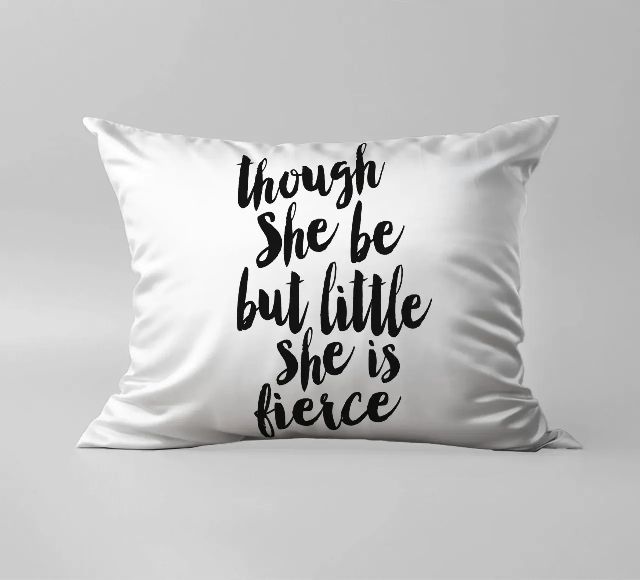 Anche se è piccola, è una forte motivazione per le donne cuscino da THE MOTIVATED TYPE