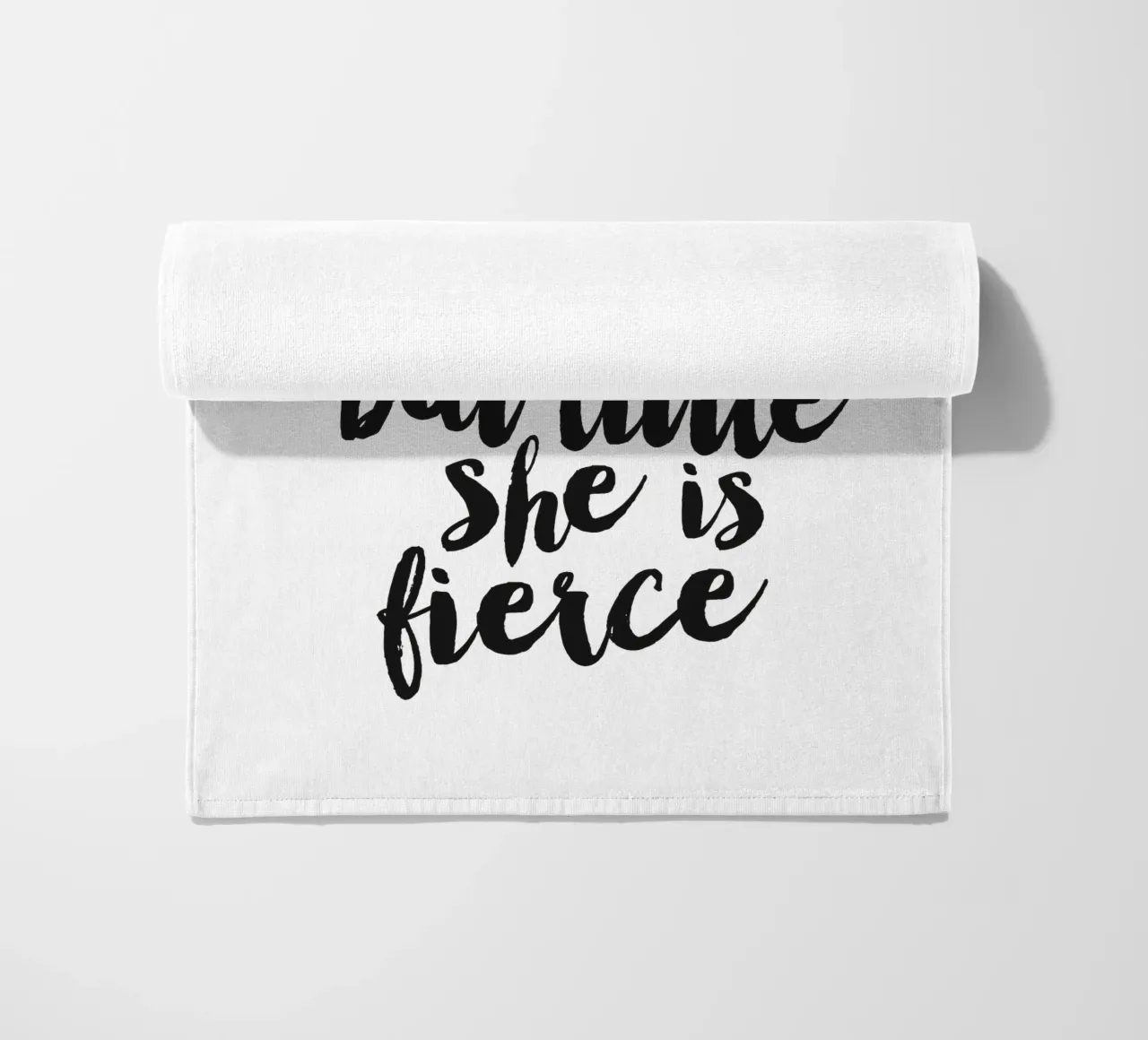 Anche se è piccola, è una forte motivazione per le donne telo mare da THE MOTIVATED TYPE
