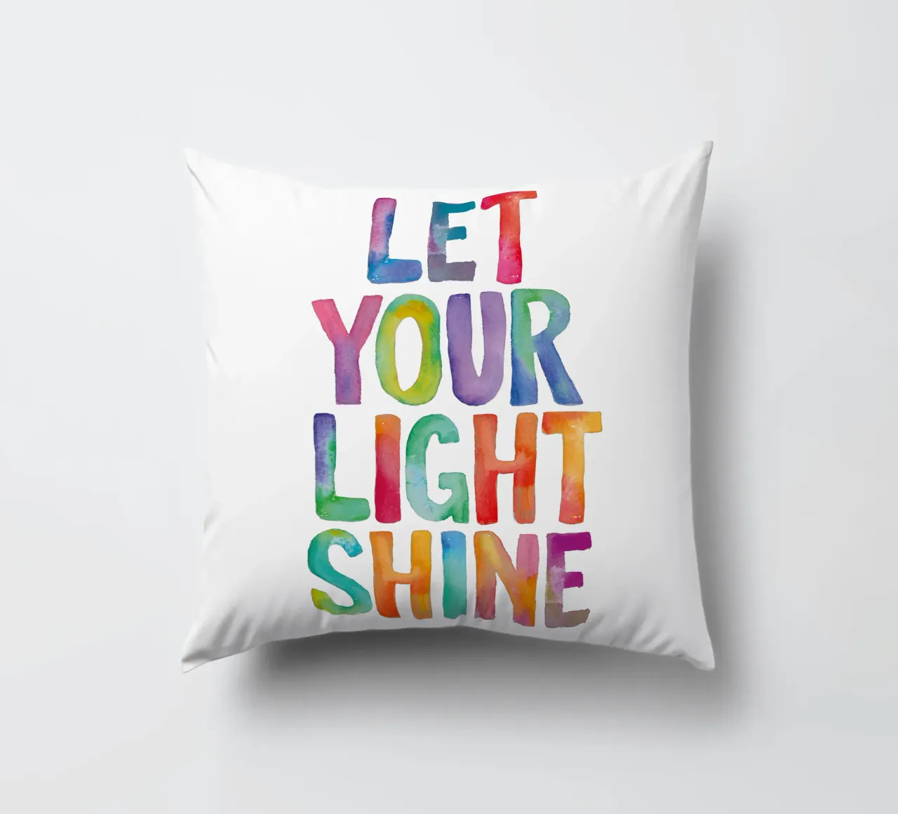 Let Your Light Shine Rainbow Typography Design per bambini cuscino da THE MOTIVATED TYPE