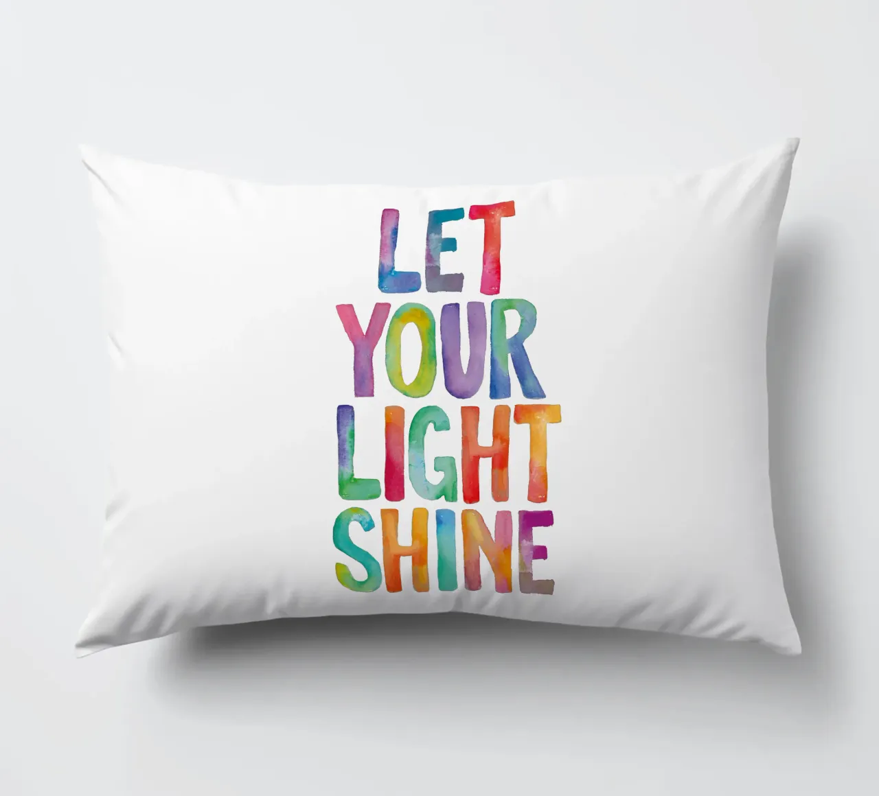 Let Your Light Shine Rainbow Typography Design per bambini cuscino da THE MOTIVATED TYPE