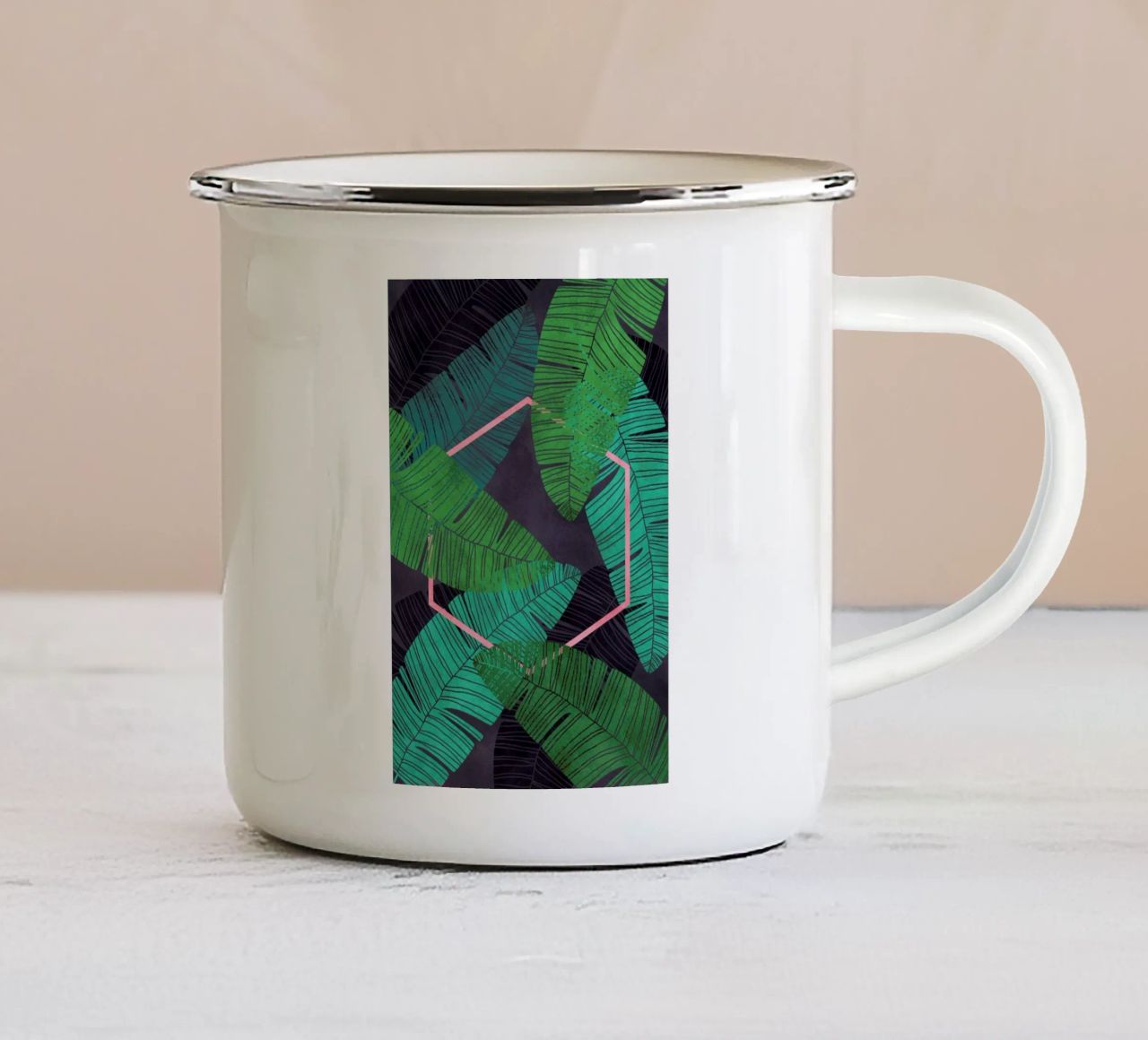 Mirage tazza in smalto da Tracie Andrews