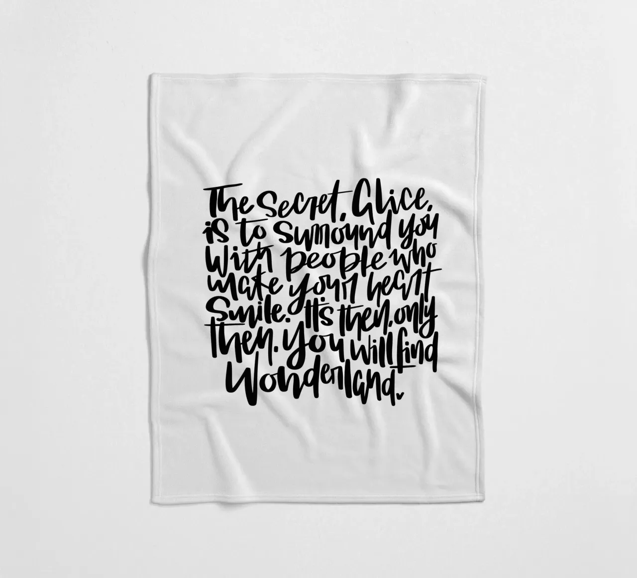 Alice nel paese delle meraviglie coperta in pile da LIMITED EDITION LETTERS